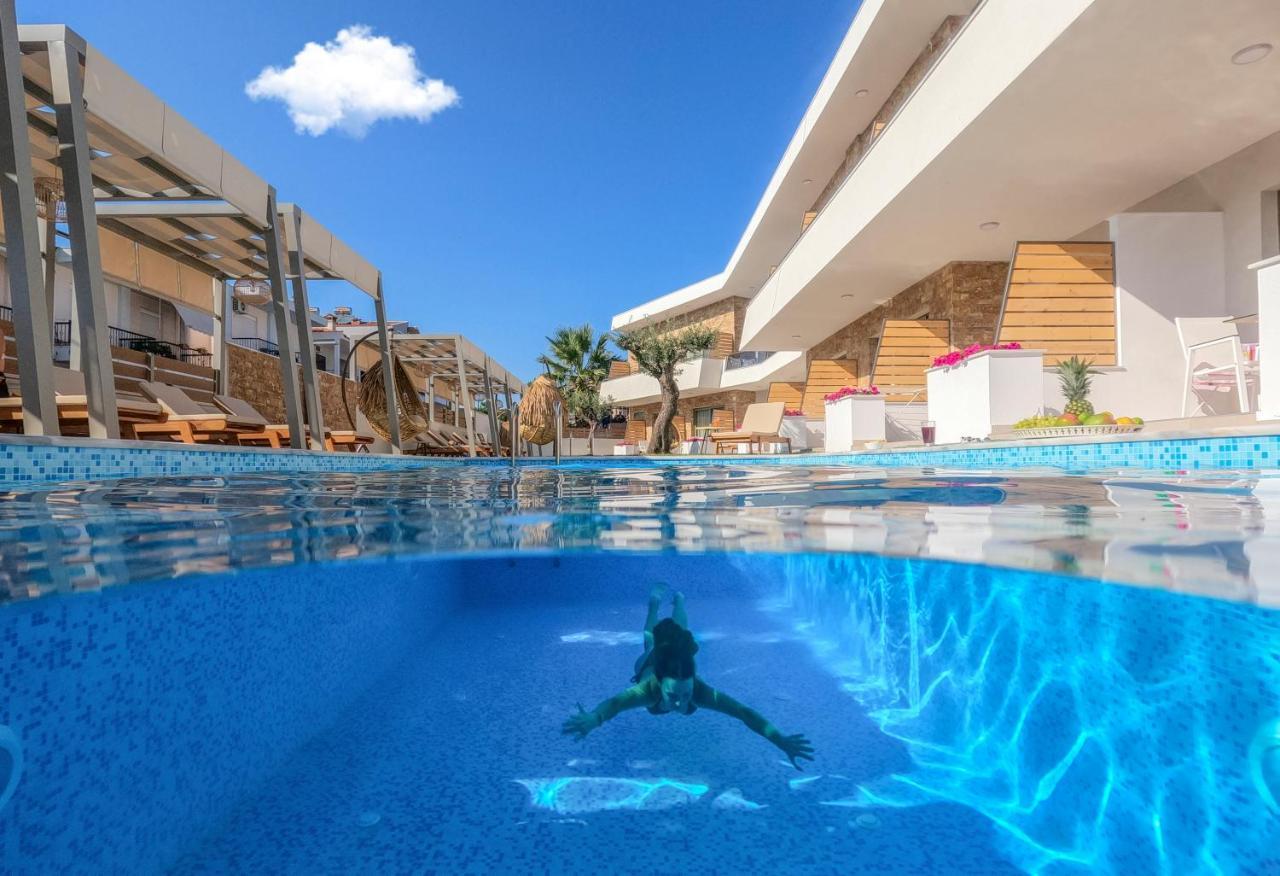 Imagine Luxury Suites Nikiti  Eksteriør billede