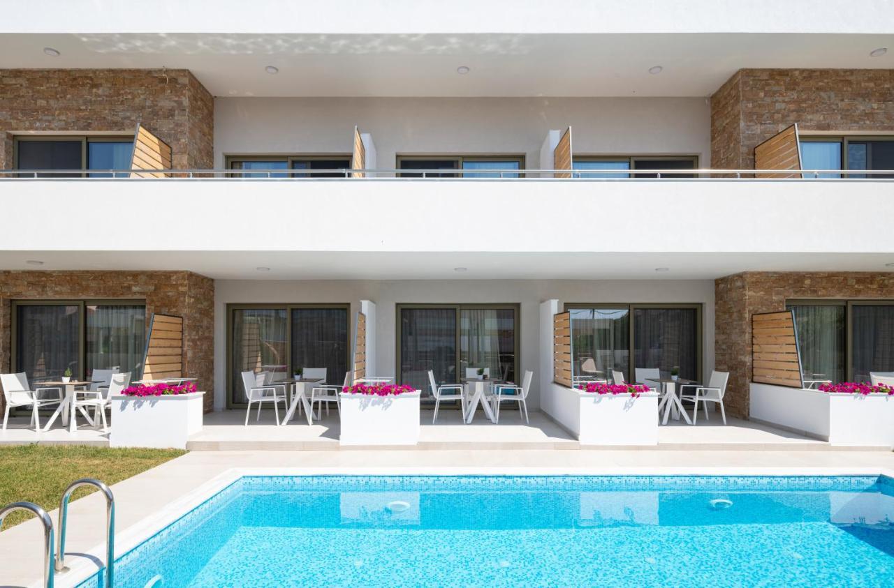 Imagine Luxury Suites Nikiti  Eksteriør billede