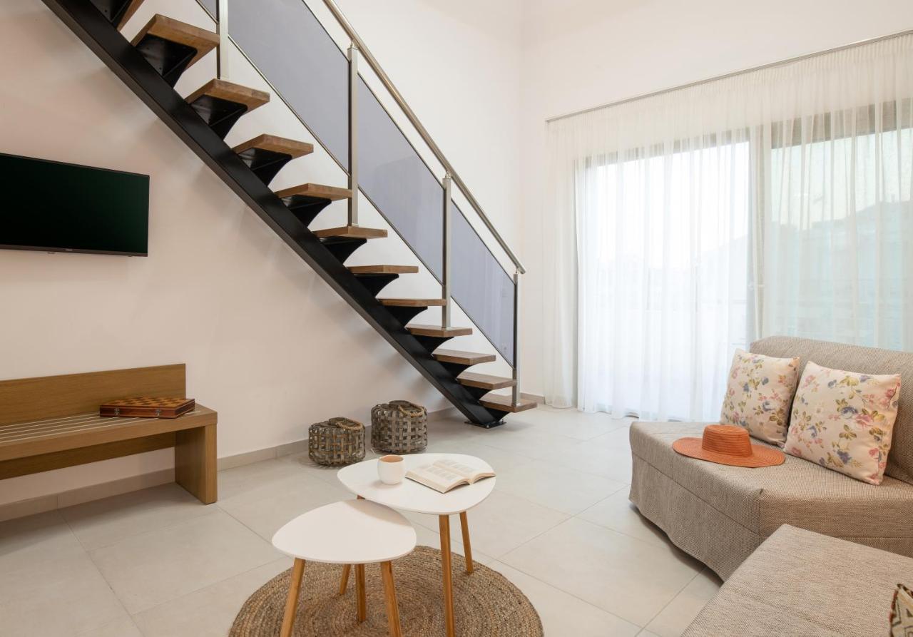 Imagine Luxury Suites Nikiti  Eksteriør billede