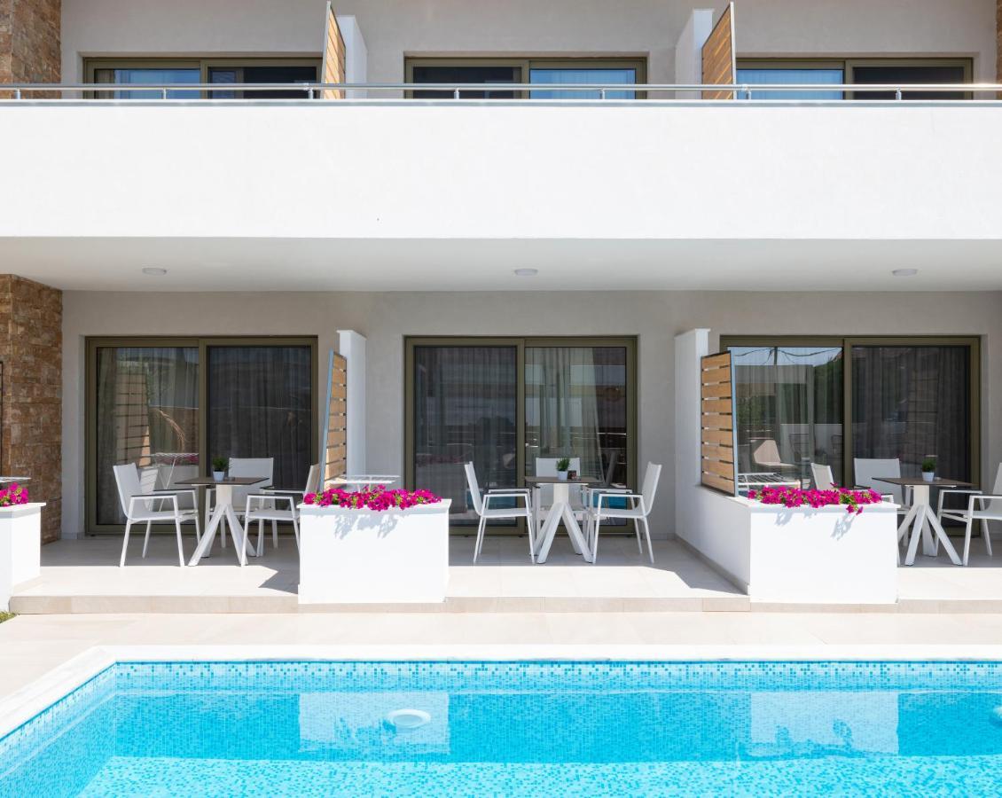 Imagine Luxury Suites Nikiti  Eksteriør billede