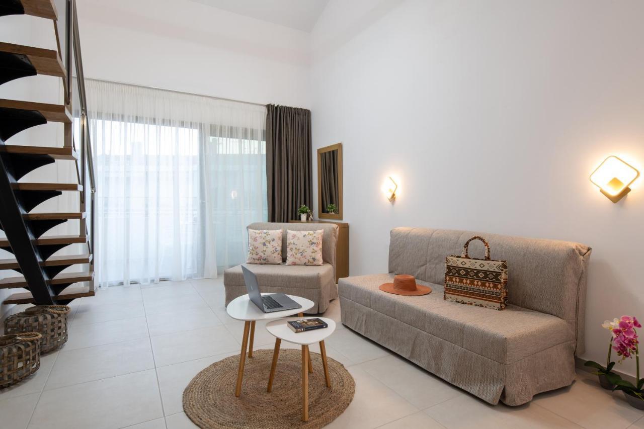 Imagine Luxury Suites Nikiti  Eksteriør billede